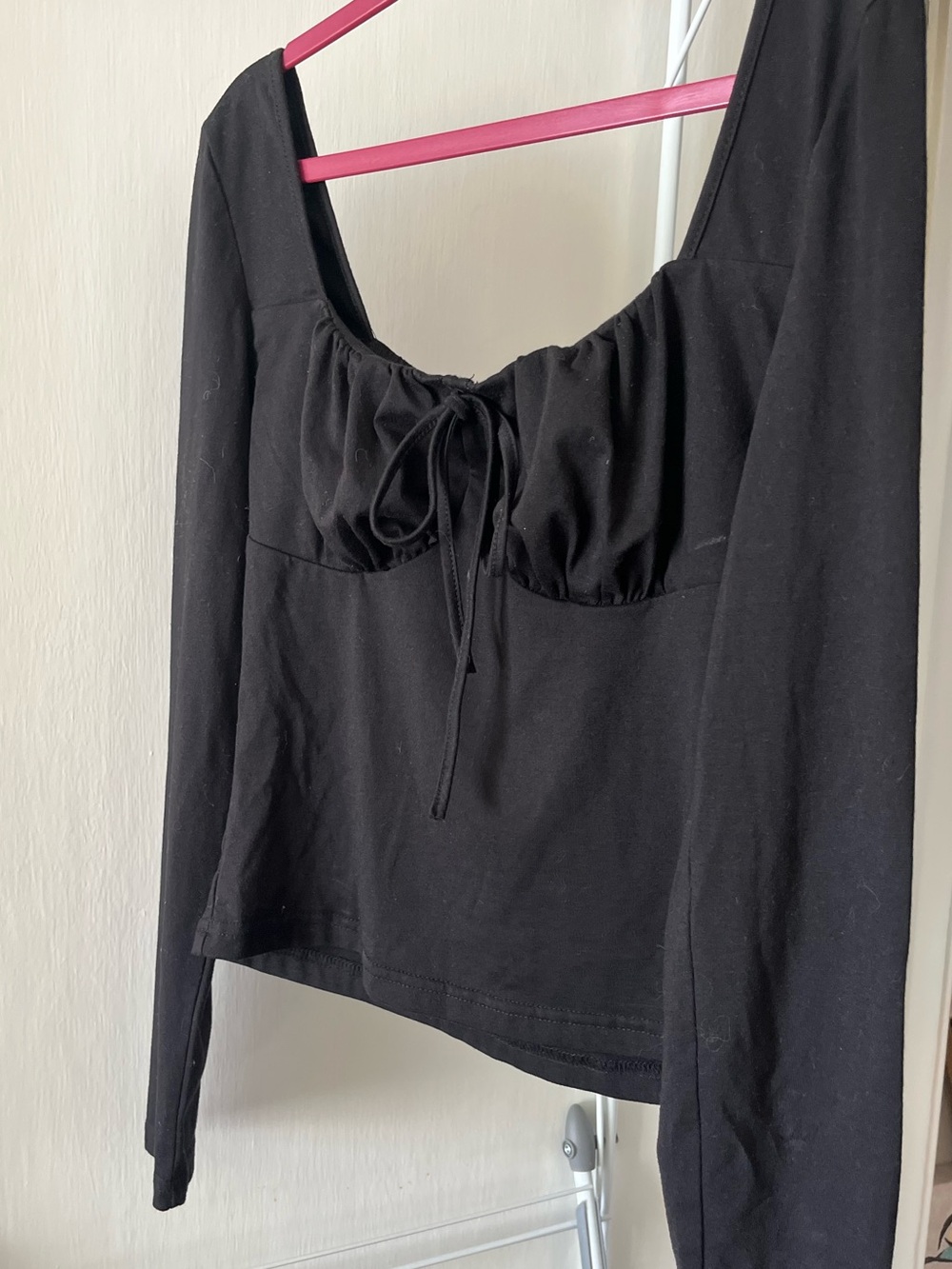 Milk Maid Blouse in Black with Bow and Long Sleeves - Picture 4 of 4